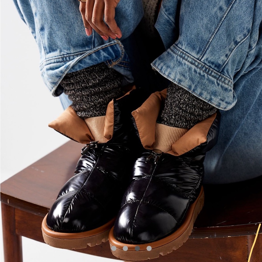 Flufie polar pillow boots from free people